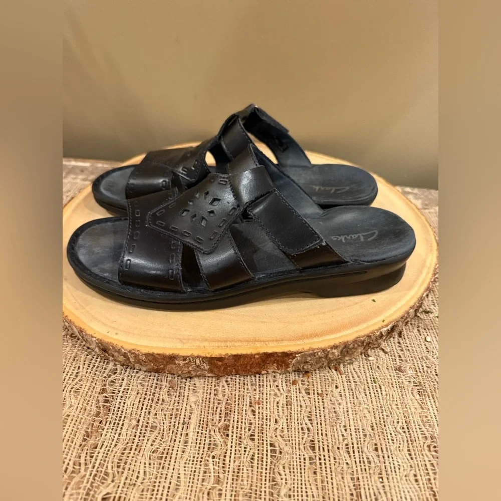 Clarks Bendables Ella‎ Black  Women’s Leather Sandals Slides Size 8 EUC